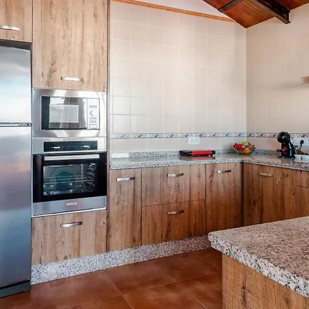 Con Piscina, Barbacoa, Aire Acondicionado, Wifi De Alta Velocidad, Cocina Exterior Y Parking Cordoba