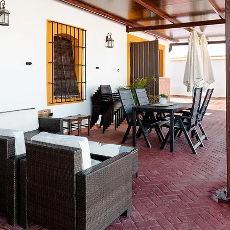 Con Piscina, Barbacoa, Aire Acondicionado, Wifi De Alta Velocidad, Cocina Exterior Y Parking Holiday home