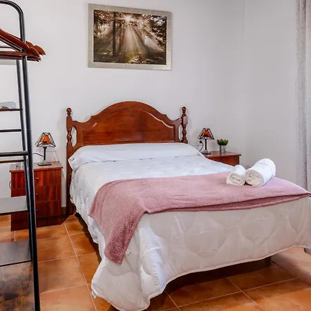 Con Piscina, Barbacoa, Aire Acondicionado, Wifi De Alta Velocidad, Cocina Exterior Y Parking Cordoba
